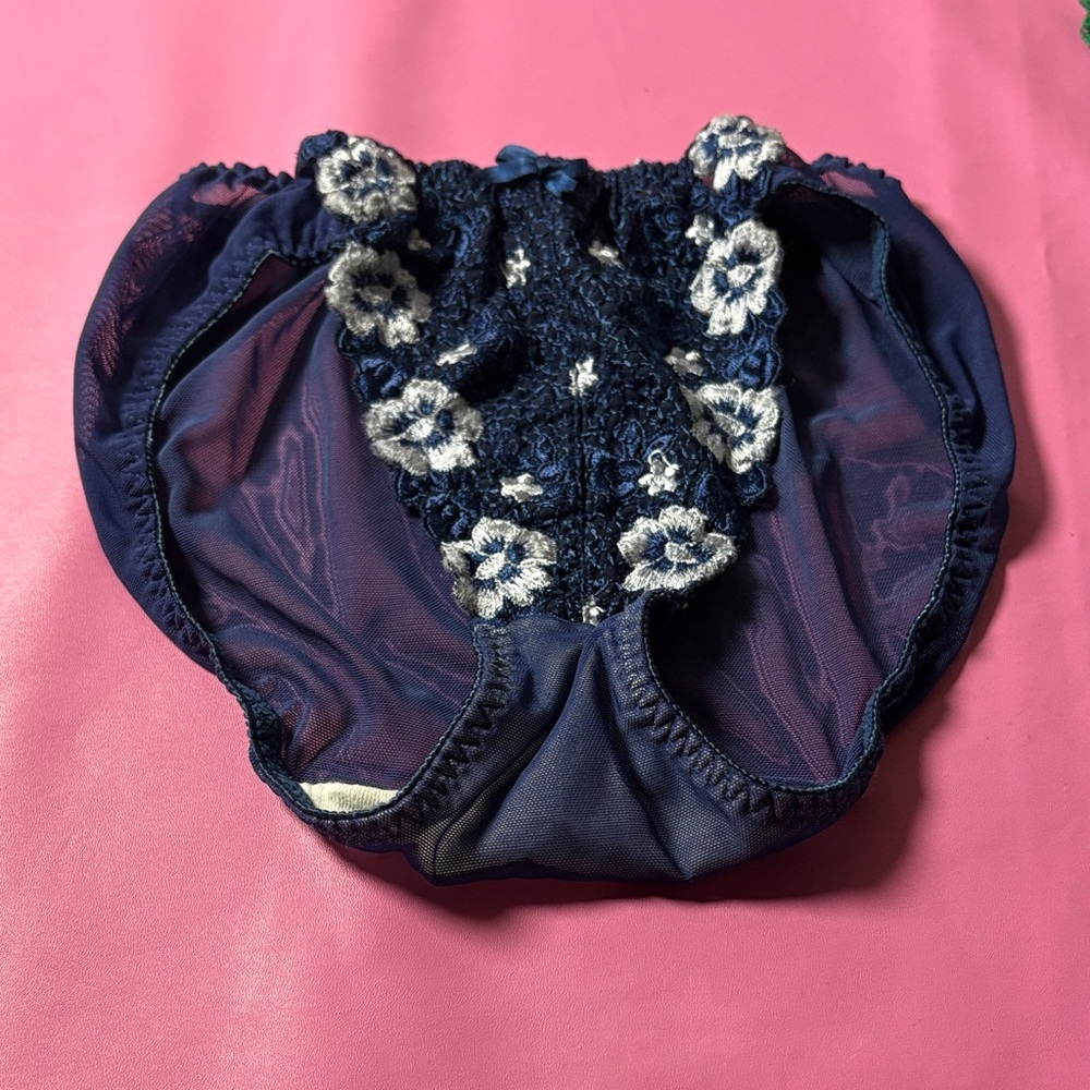 Navy Blue Floral